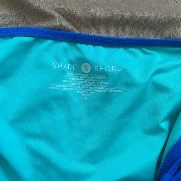 Blue bikini! - Picture 4 of 4